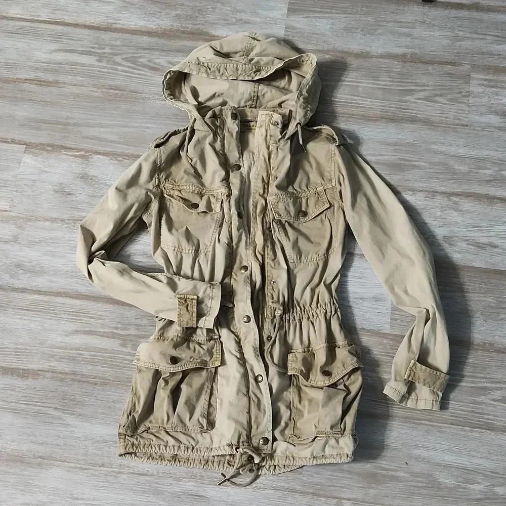 Aritzia Talula Tan Khaki Utility Trooper Jacket - Picture 2 of 10